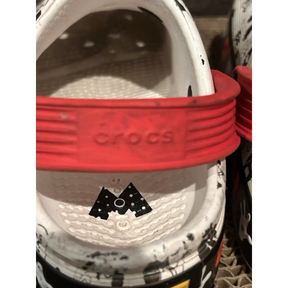 Crocs Mickey Off Court Clog‎ Red & Black Childs Size 10